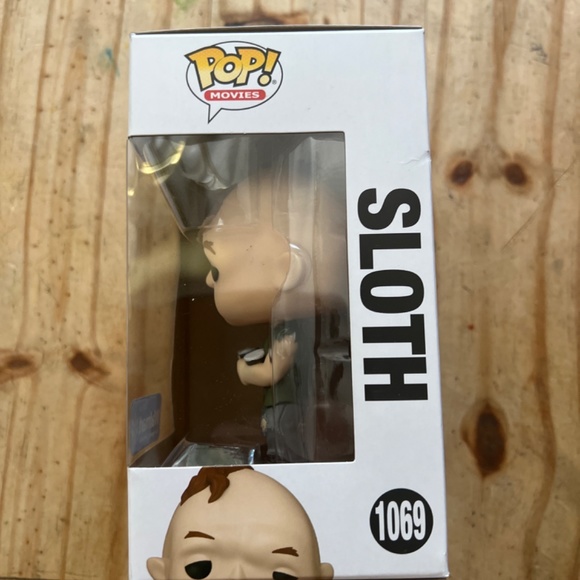 Sloth (Goonies) Walmart Exclusive Funko Pop - Picture 2 of 4